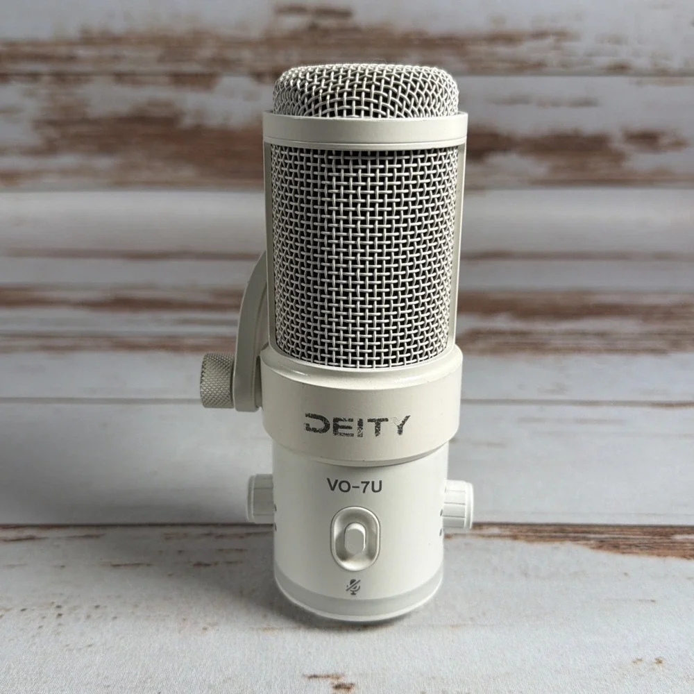 Deity Microphones VO-7U Dynamic USB Microphone White Used No Accessories